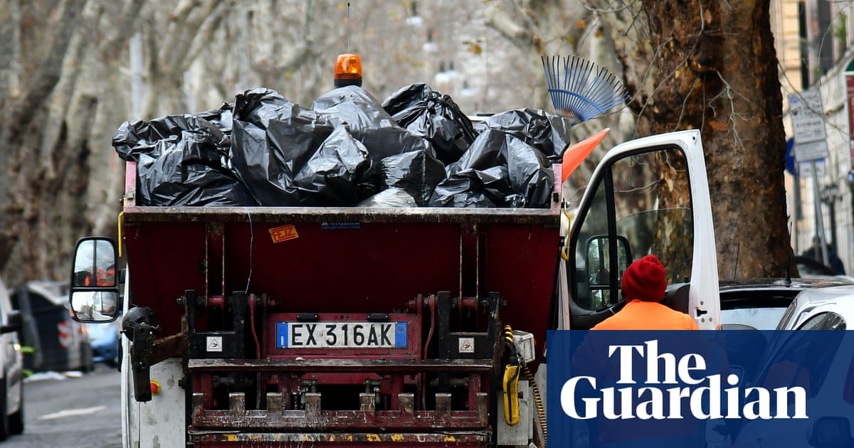 Refuse collectors help Italian woman recover binned €1m lottery ticket