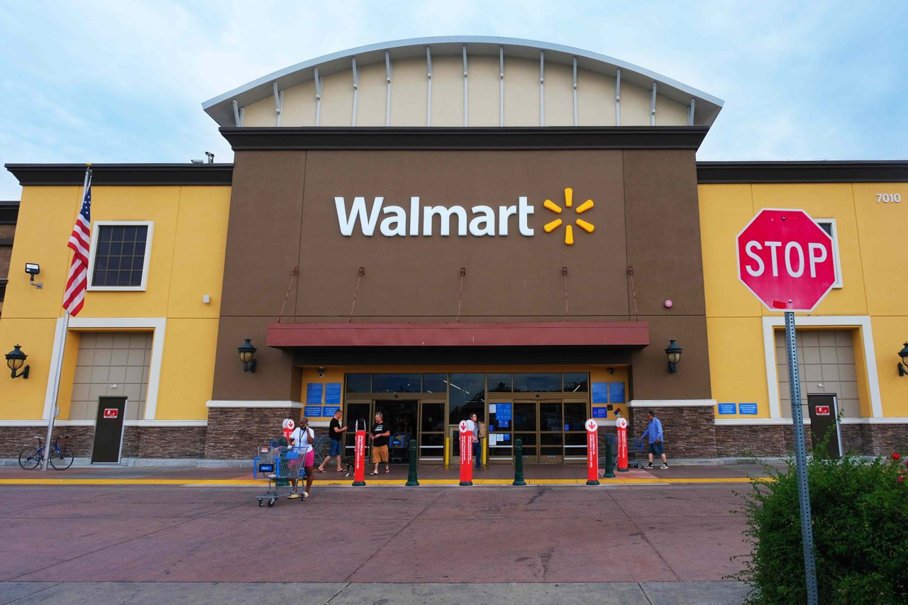 Why These Analysts Are Backing Off Walmart Stock