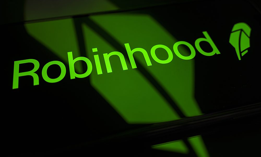 Robinhood Brings AI Agent Trading to Crypto After 70,000 Accounts Join Beta
