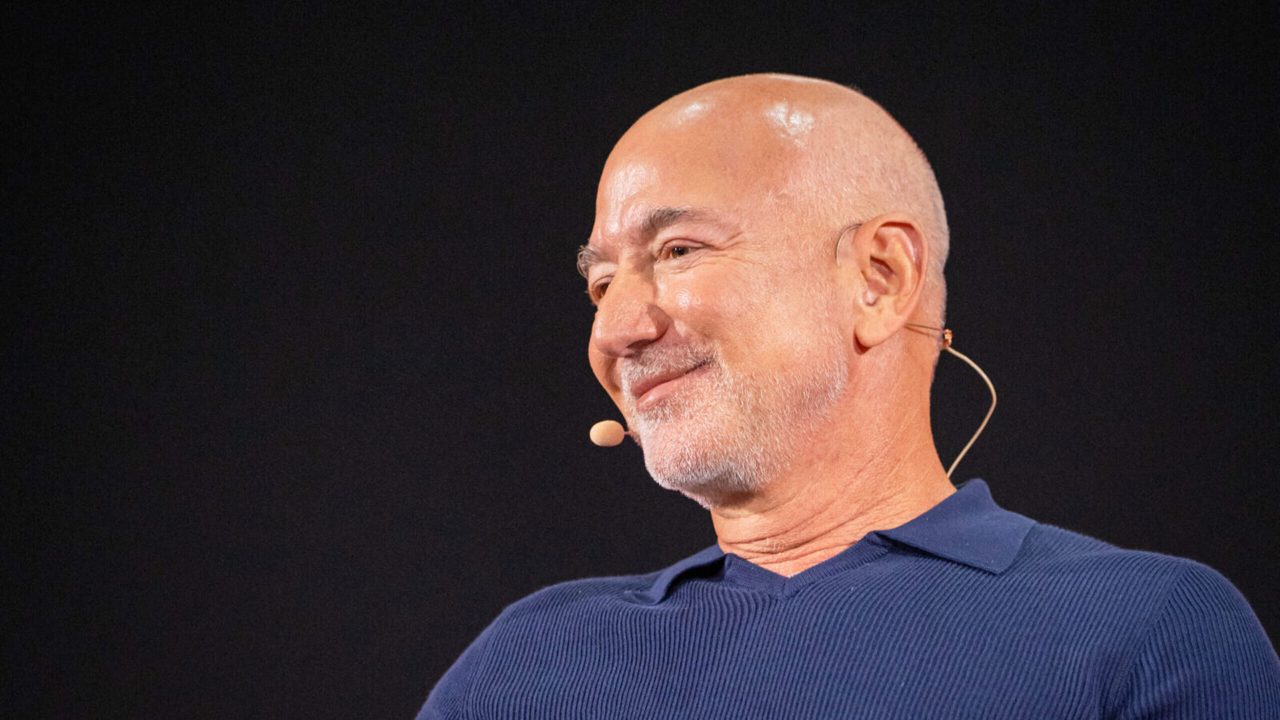 Booming AWS Revenue Shields Amazon From Meta-Sized Backlash