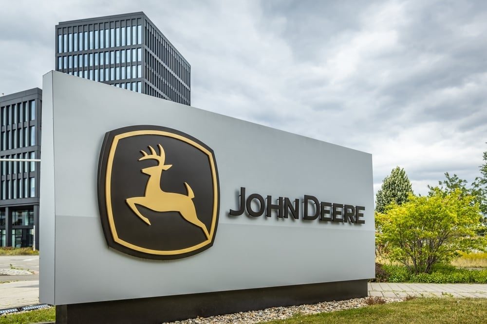 Deere Q3 Preview: Is Tractor Maker an AI Data Center Play? Earnings Report Could Tell Investors 'Yes'