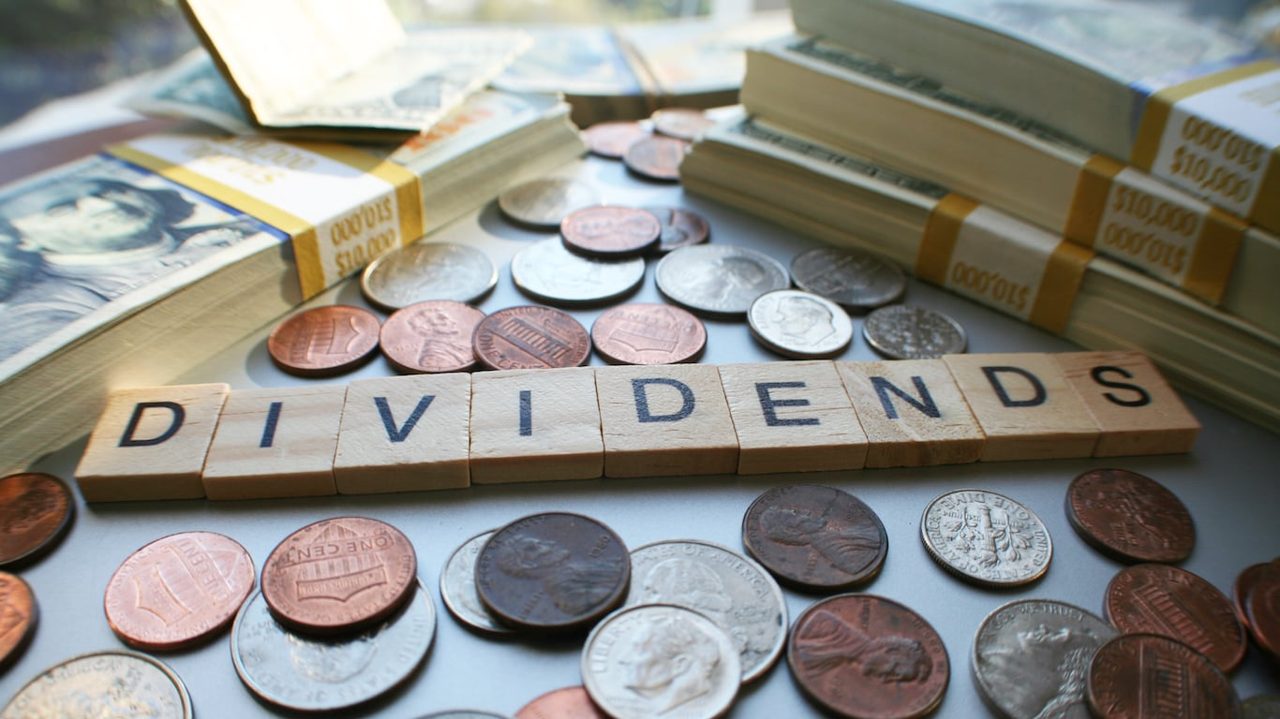 Why Retirees Are Choosing This $100.8 Billion ETF Over Individual Dividend Stocks