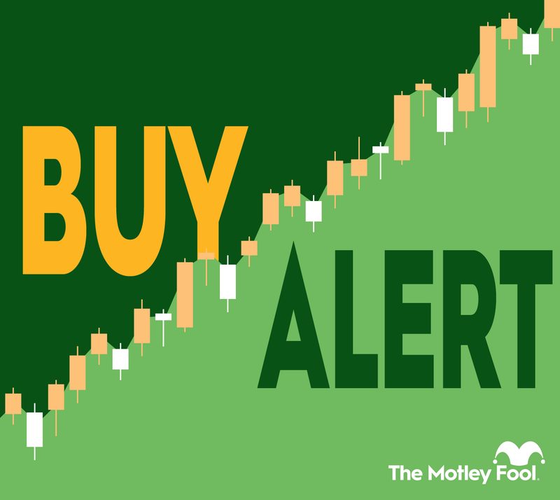 NVR Director George Oliver Buys $405K in Stock -- Should Investors Buy Too?