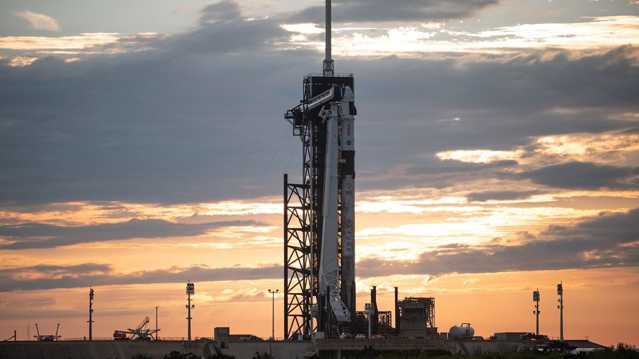 SpaceX shares rise despite release of locked-up shares