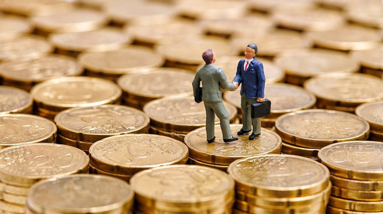 Baker McKenzie leads consumer M&A law firms in H1 – data