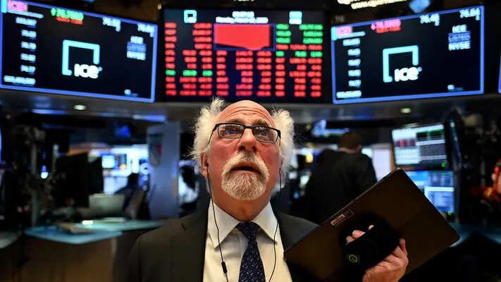 Global Market: Warning signals flash red as oil, AI concerns and debt risks rattle investors