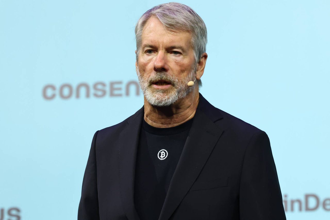 MicroStrategy again sells company shares to boost cash reserve