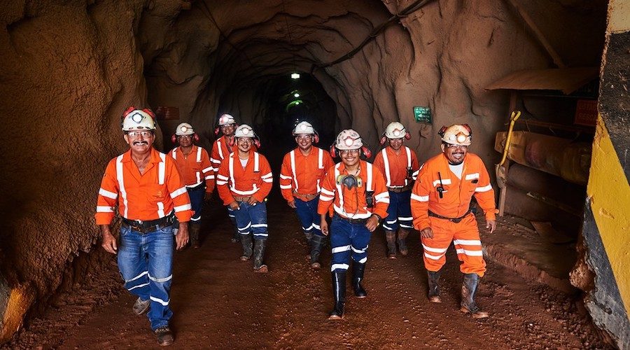 Haywood cuts gold forecasts but says miners remain attractive