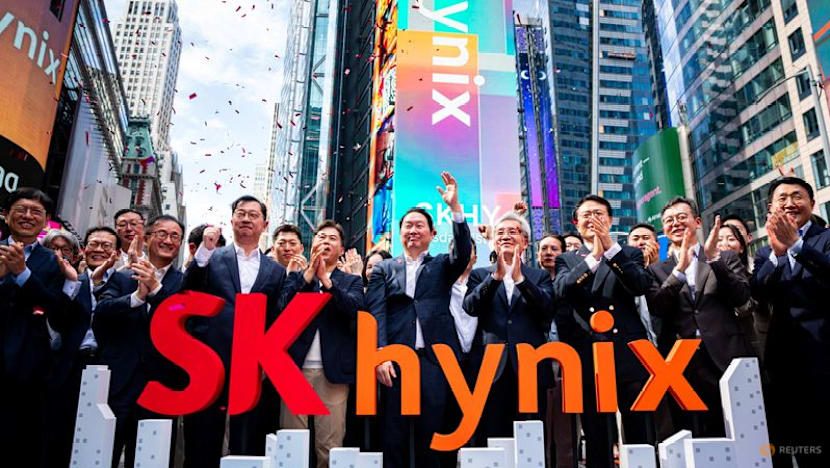 SK hynix tumbles 15% on profit-taking, delayed HBM4 hopes