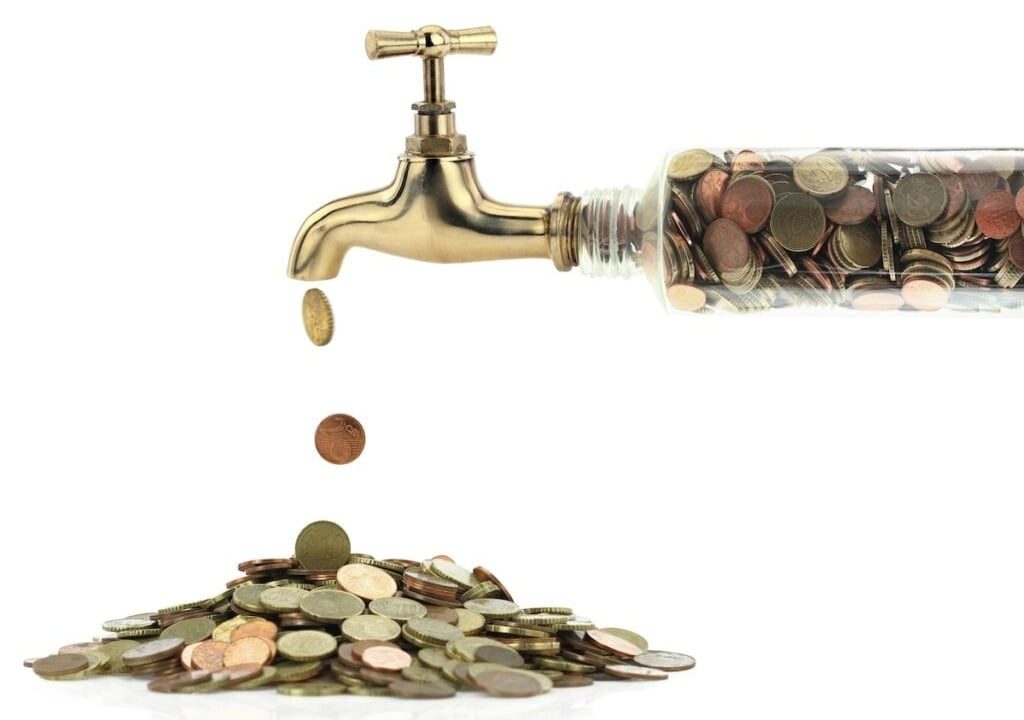 People Share the Biggest 'Money Traps' They Escaped and How Much They Saved: 'I Have Saved at Least $100,000 in Interest Alone'