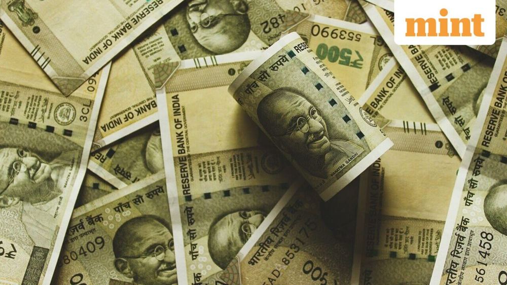 Indian rupee steady at 95.40 as RBI counters oil-driven dollar demand