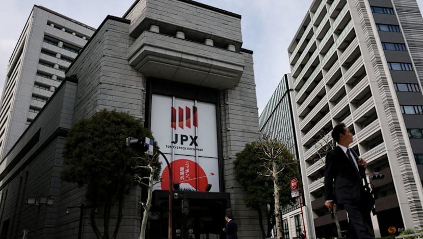 Oil prices rise, Asia stocks drift amid US-Iran stalemate