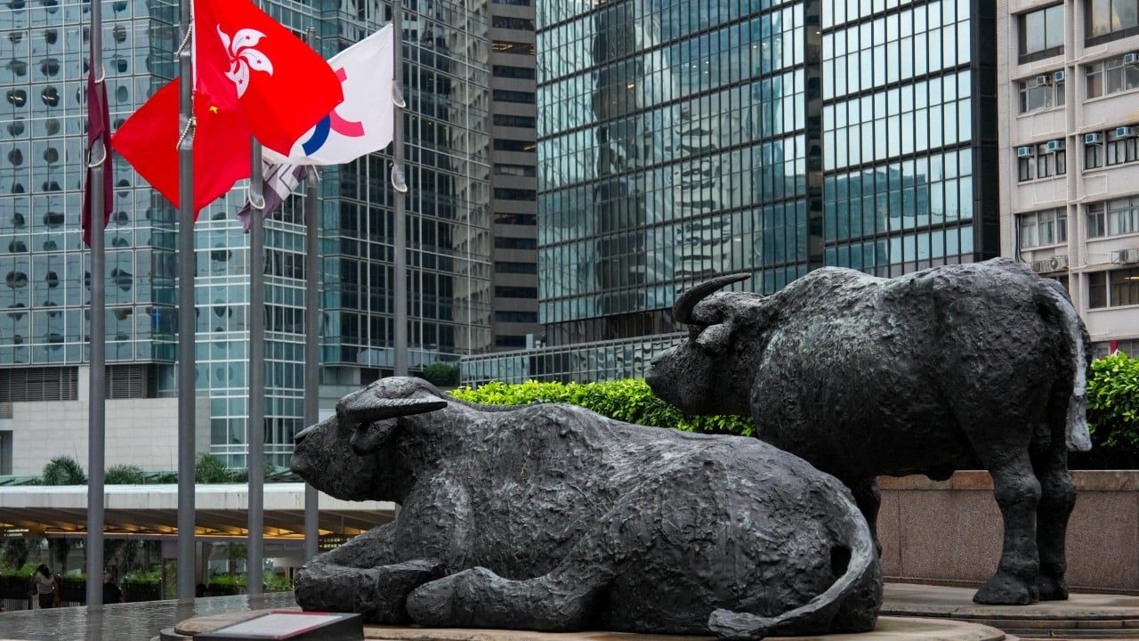 Hong Kong stocks rise as rallies from Alibaba, SMIC, other tech giants lift market sentiment