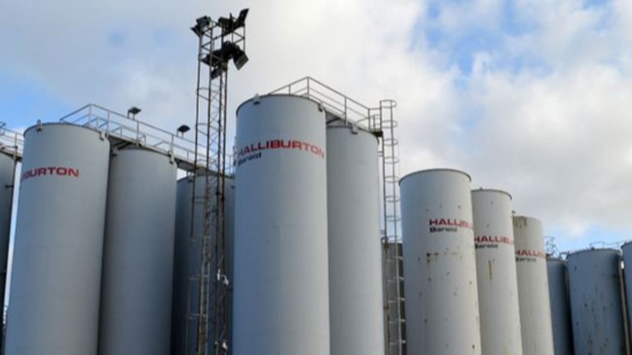 Halliburton tops Q2 earnings estimates as CEO warns of softer oilfield services market