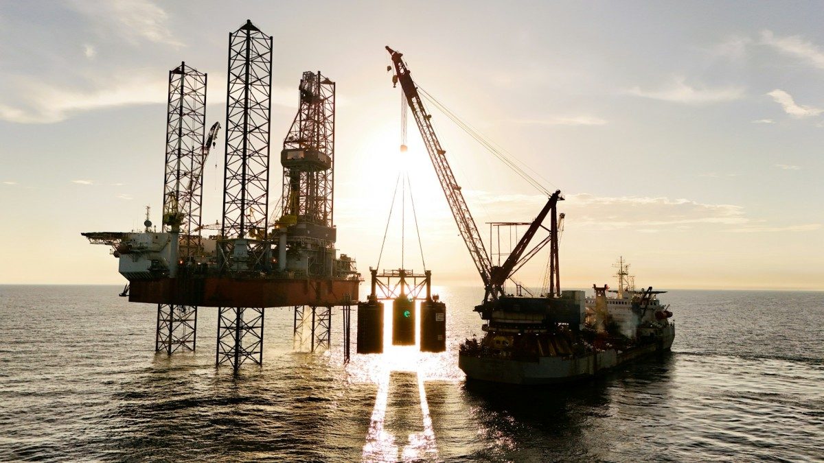 Brent Oil Price Tops $93 as U.S.-Iran Impasse Persists