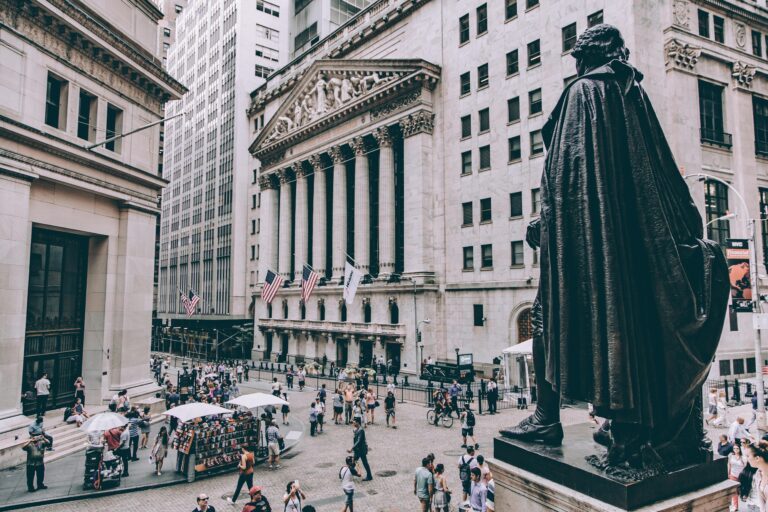 Heartflow (HTFL) Rockets 46%: What Analysts Say and Where Hedge Funds Stand
