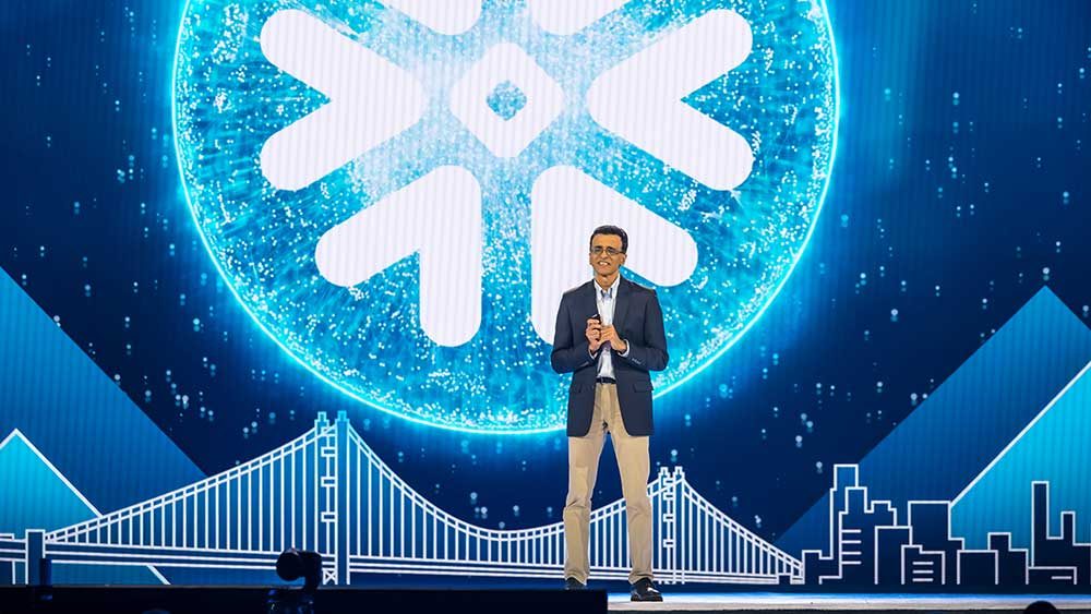 Snowflake Flashes Golden Cross After Massive Sell-Off, Near Pivot
