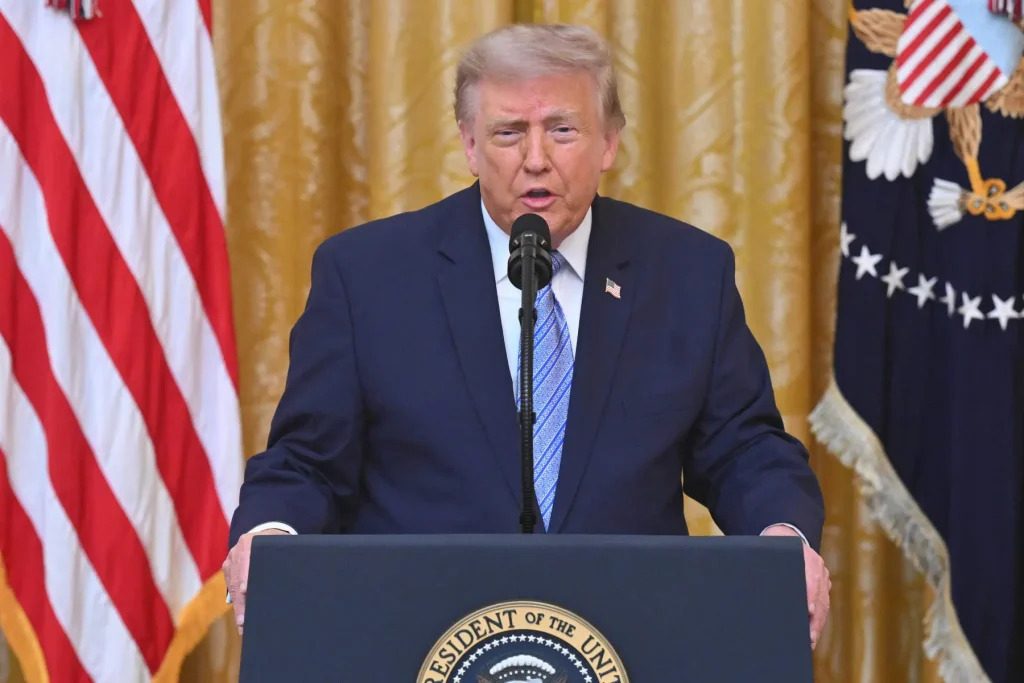 UAE “Spy Sheikh” Behind Trump Crypto Bank: 49% Ownership, $500M and Questions MAGA Can’t Avoid
