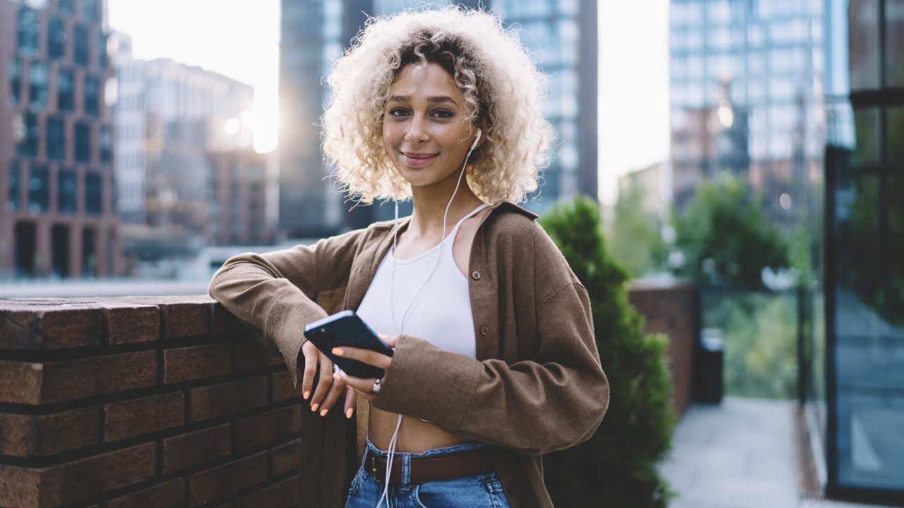 Over 70% of Gen Z investors hold a third of their portfolio in crypto — and only 13% of day traders make money