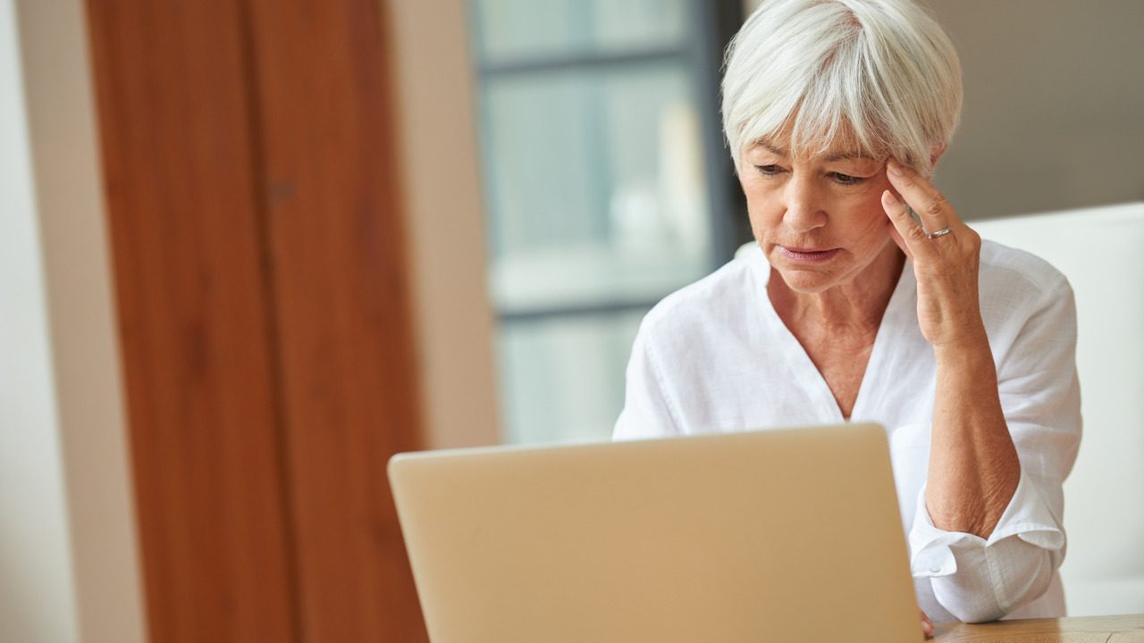 A 72-year-old retiree inherited $40,000 from her sister — here's what financial experts say to do first