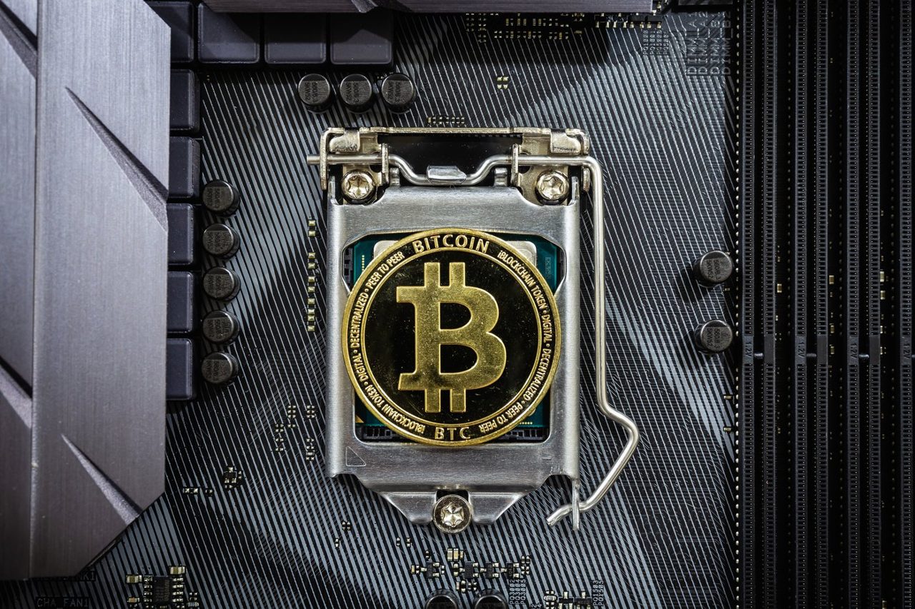 Michael Saylor Predicted Bitcoin Will Return 30% Annually for the Next 20 Years. Here's What That Would Mean for a $10,000 Investment.