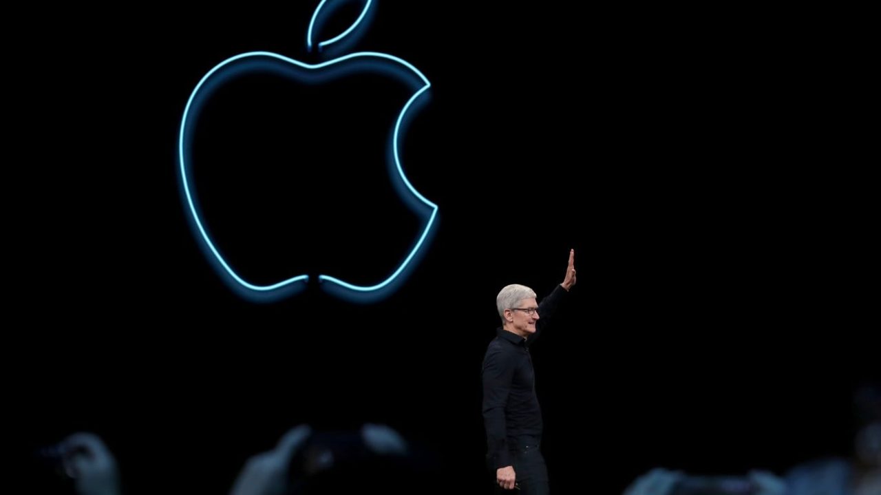 Jim Cramer Says Tim Cook Built Something No Other CEO Has: A Device People Think Is Their Friend