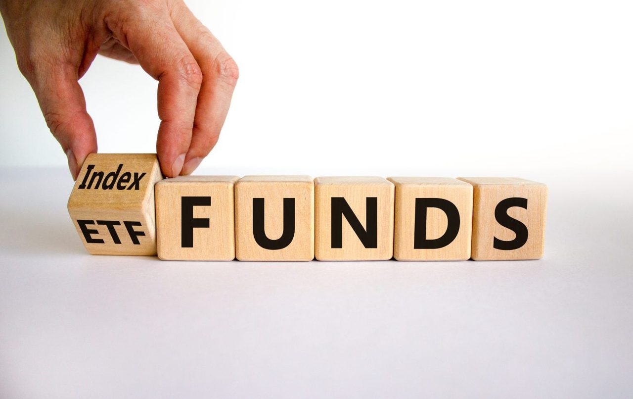 VOO vs VTI: After Comparing the Two Funds Most Americans Actually Own, One Is the Better Buy for the Next 20 Years