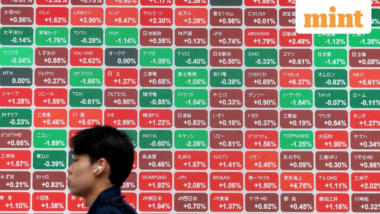 India equities hold steady as Asian tech sells off, oil rises