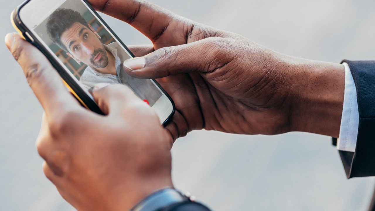 Apple warns scammers are using FaceTime to steal bank account passwords — here's what to watch for