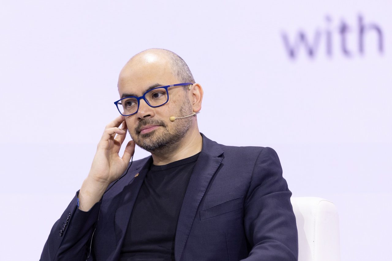 Behind the exit of DeepMind’s CEO: low morale, a talent exodus, and model delays