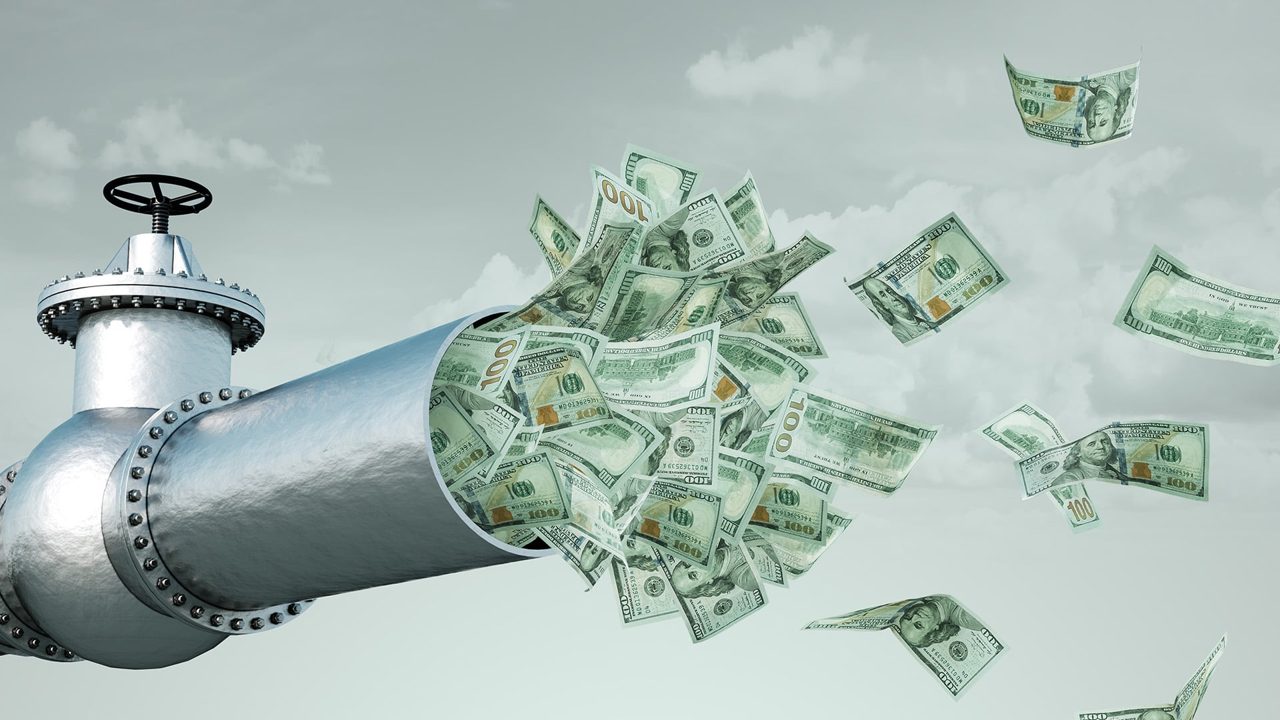 9 Stocks' Cash Flow Seen Blowing The Doors Off The S&P 500