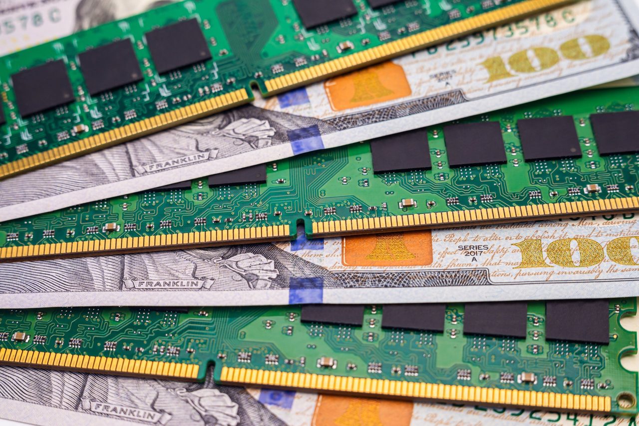 DRAM Movers: These Memory/Storage ETFs Are Soaring as Sandisk, Micron Rally