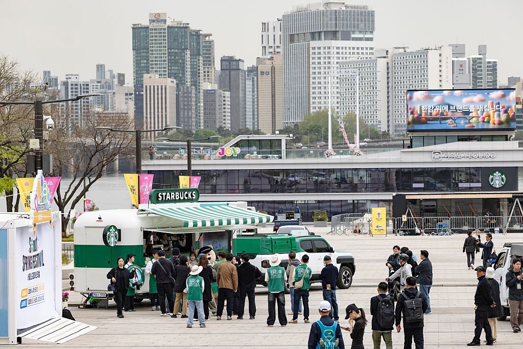 Starbucks Korea Suffers First Loss in 27 Years on PR Debacle