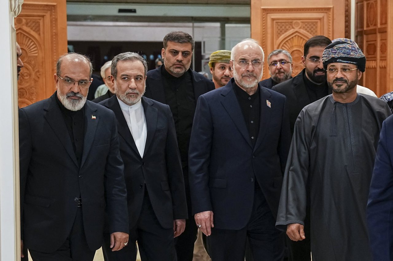 Iran and Oman prepare Hormuz deal as U.S. holds back on secondary sanctions