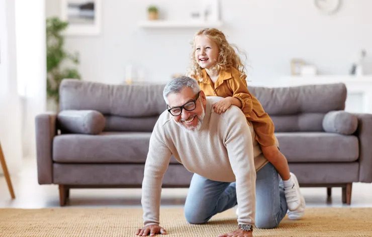 I'm 62 With $890k in a 401(k), $115k in a Roth and Social Security Eligibility. What's a Realistic Retirement Budget?