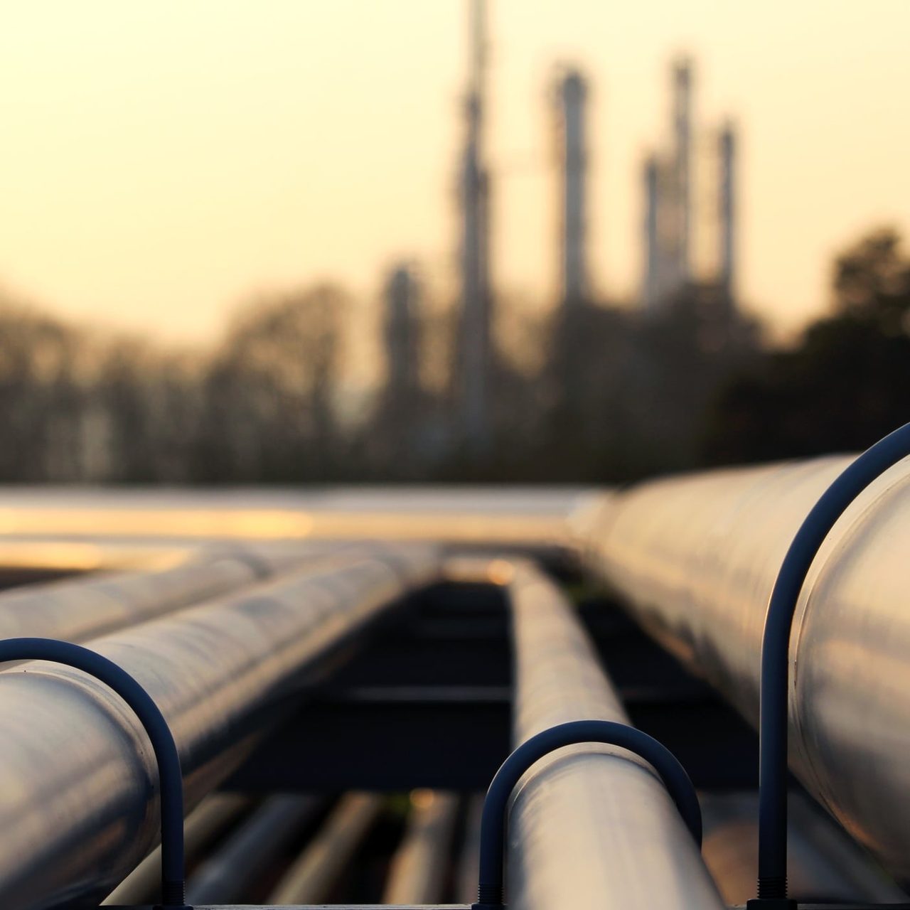 3 Midstream Stocks Paying You While You Wait for July to End
