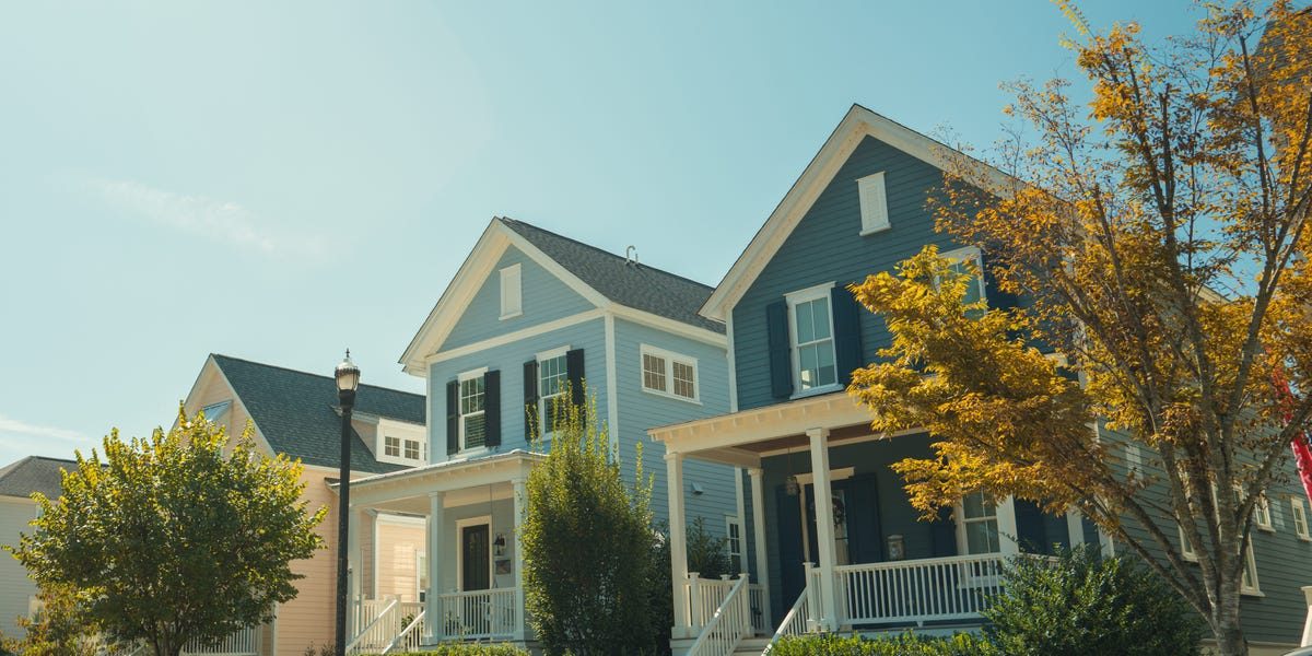 US Home Sales Drop Below 2008 Levels, Sparking Wealth Effect Fears
