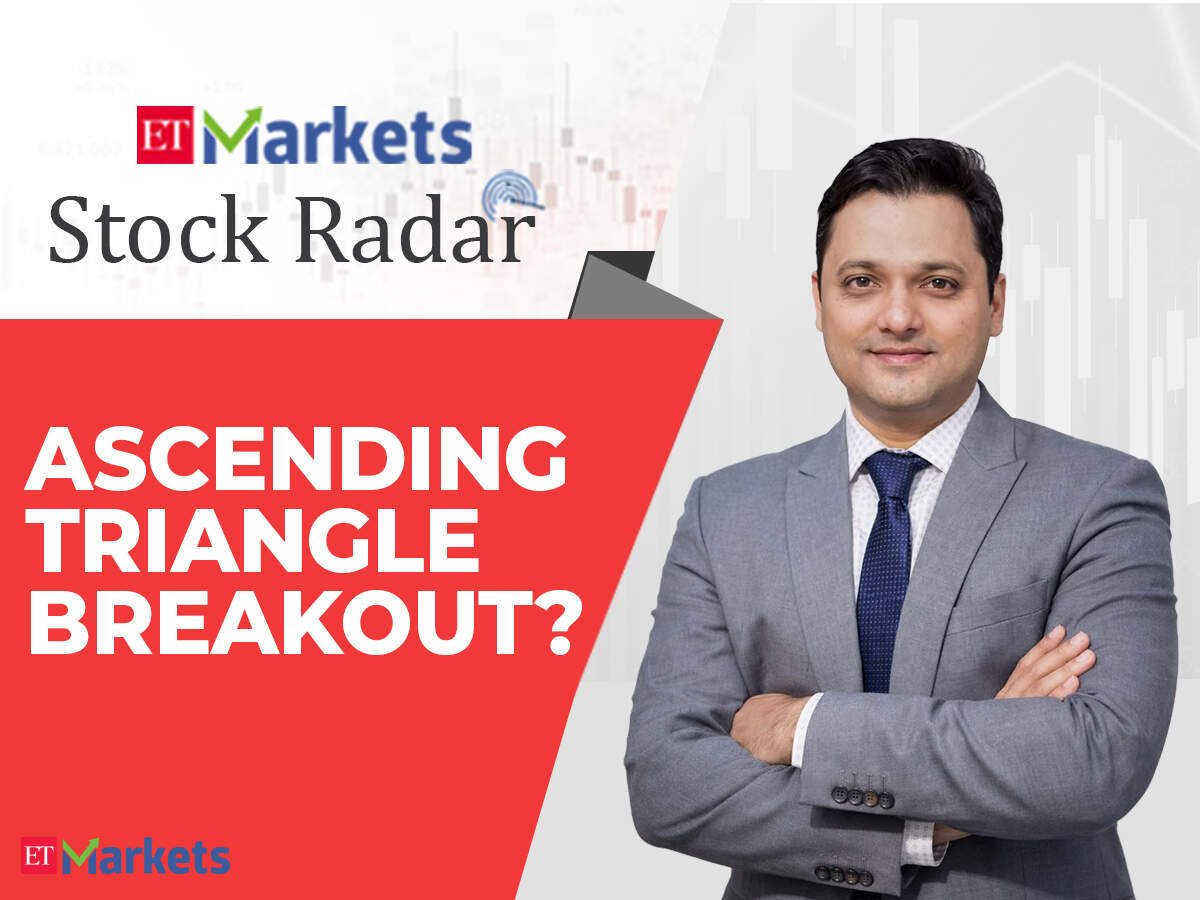 Shitij Gandhi recommends buying Amara Raja Energy; RSI, MACD signal more upside