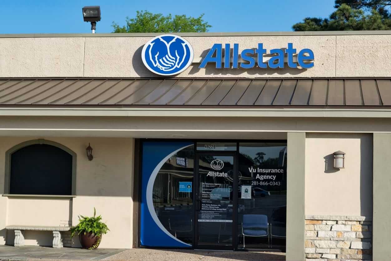 Are Wall Street Analysts Bullish on Allstate Stock?