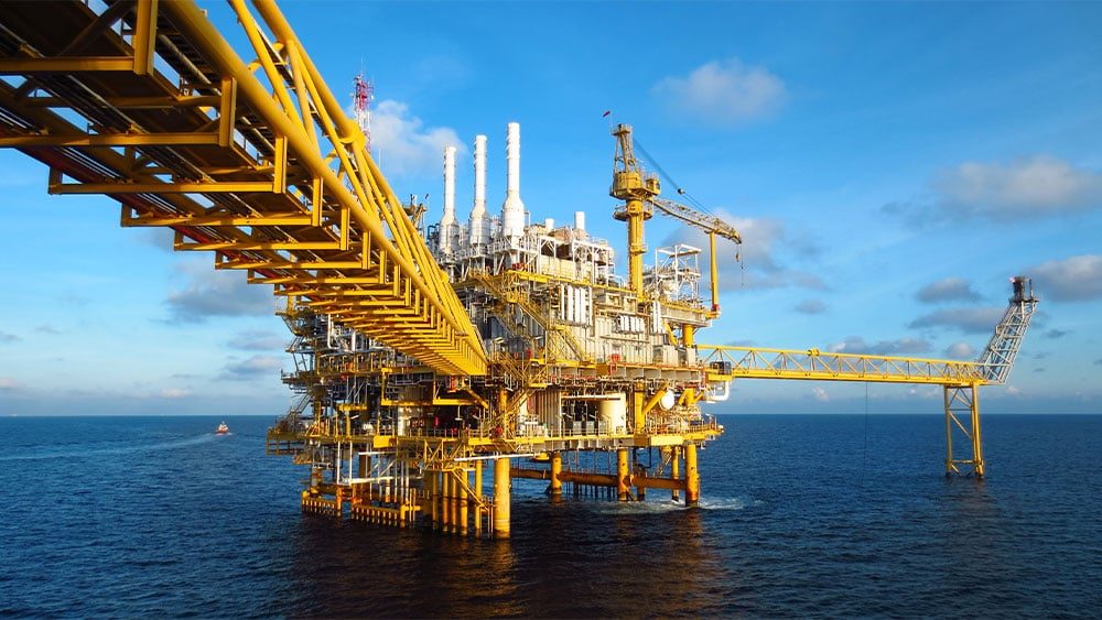 Record Profits For Refiners. These 5 Oil Stocks Are Worth A Look.