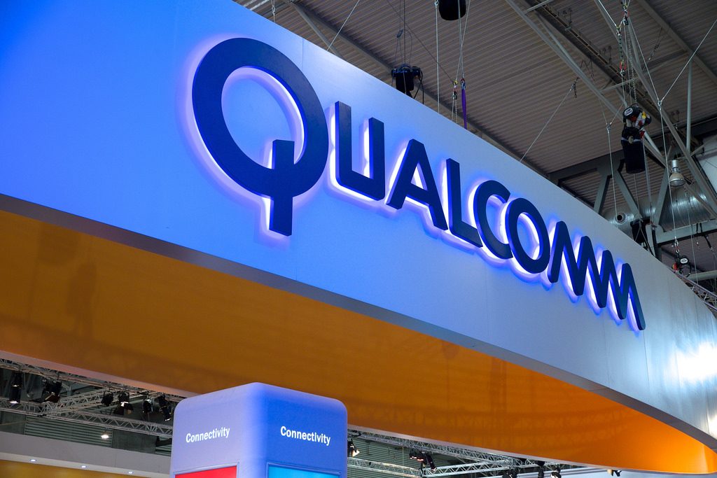 Qualcomm’s (QCOM) Samsung Expansion and AI Deals Could Reshape Its Growth Story