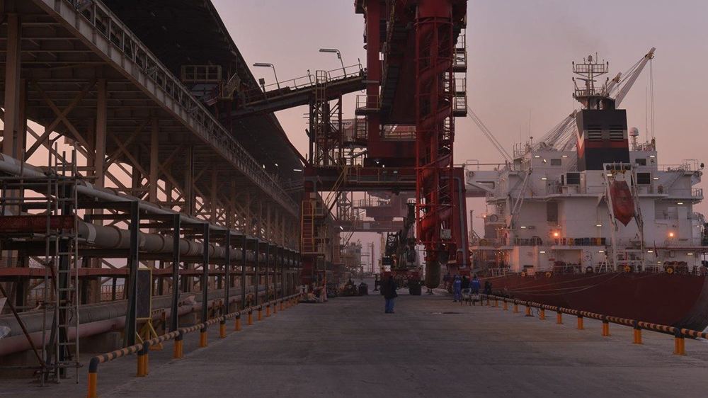 Oil rallies past $93 on Hormuz risk despite broad US inventory builds