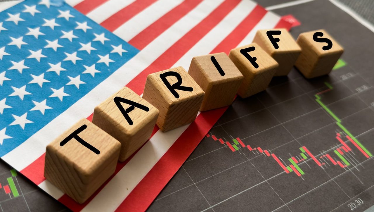 A Supreme Court Ruling Against Trump's Tariffs Could Trigger Up to $175 Billion in Refunds, a Potential Tailwind for Import-Heavy Retailers