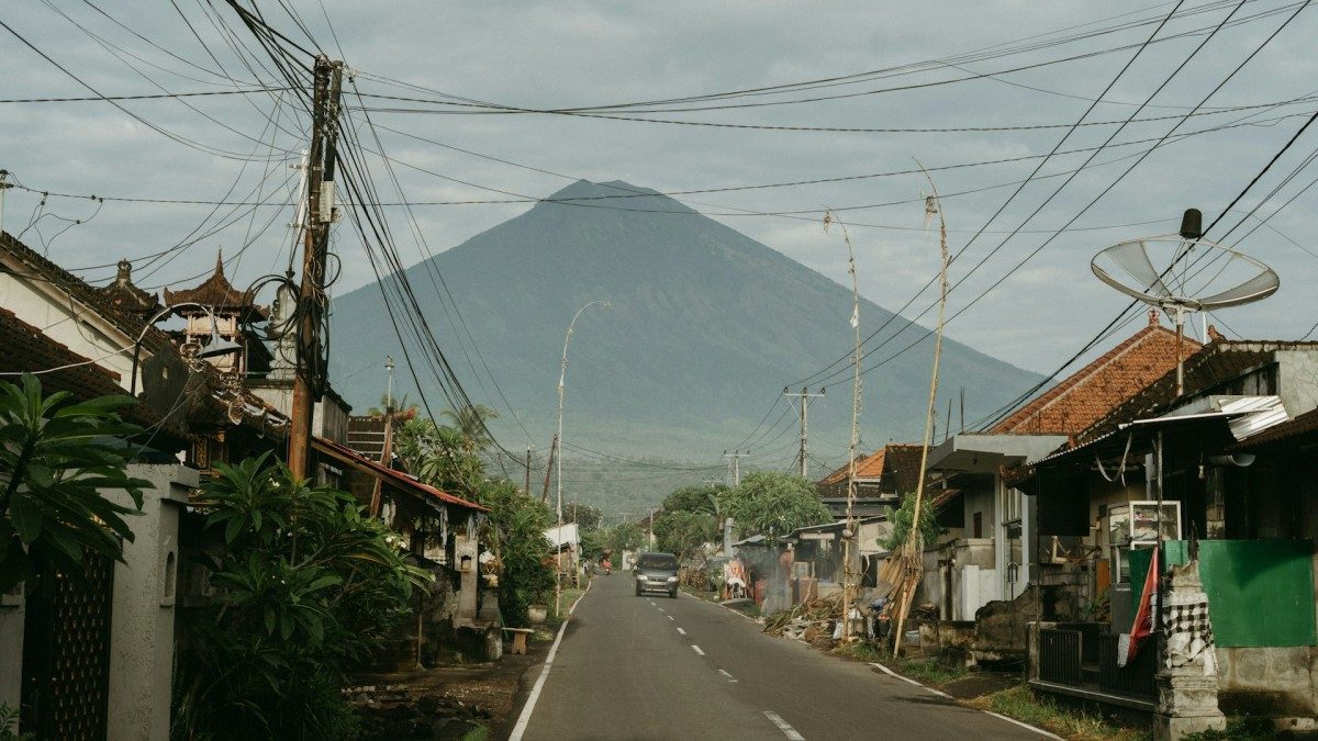 IEA: Southeast Asia Needs Grid Investment to Nearly Quadruple by 2050