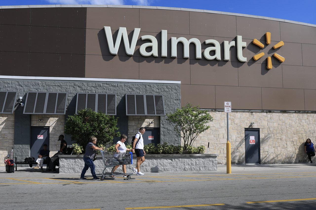 Walmart Posts Healthy Quarter, Raises Its 2026 Outlook but Stock Falls