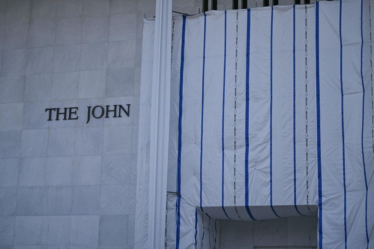 Kennedy Center Claims Tarps Are Necessary For ‘Ongoing Construction’—But Offers No Timeline For Removal