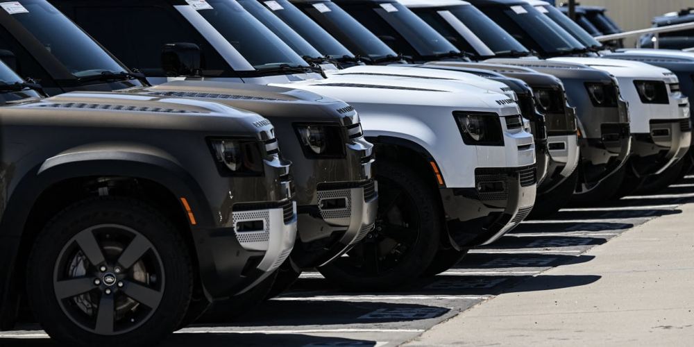 Range Rover Maker to Cut 4,000 Jobs as Trump’s Tariffs Bite