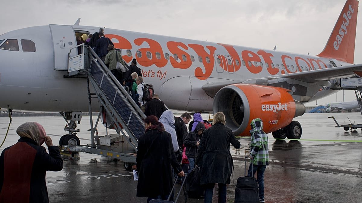 Apollo hijacks easyJet takeover with £5.7bn bid, trumping Castlelake
