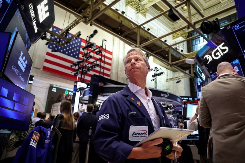 Morning Bid: US profit growth mushrooms
