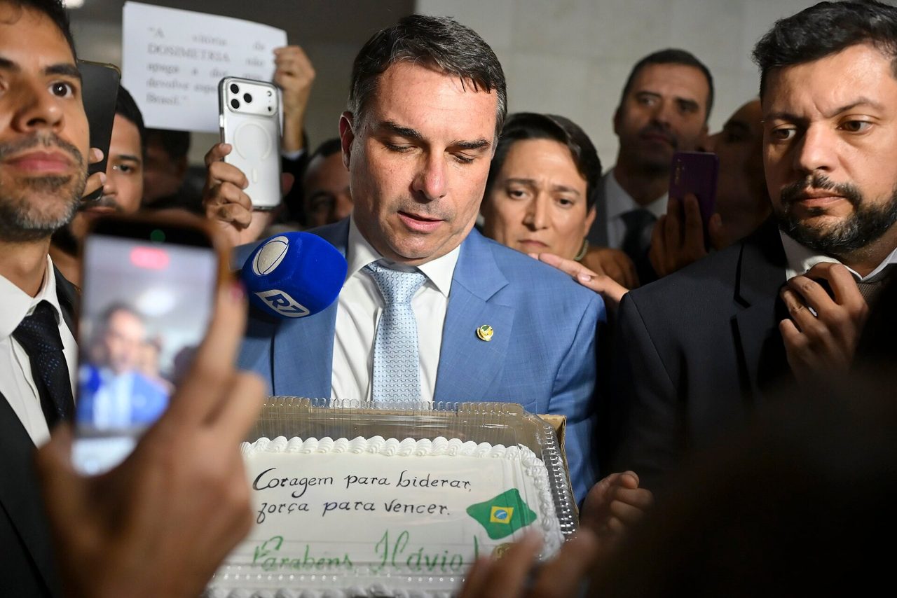 Brazil Election: Flávio Bolsonaro Economic Team Gets a Pro-Market Reinforcement